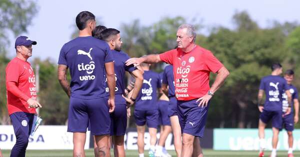 La Nación / La Albirroja cambia con un esquema más ofensivo
