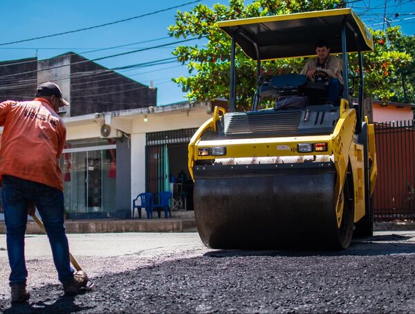 Inician obras de desagüe pluvial en la avenida Mariscal López · Radio Monumental 1080 AM