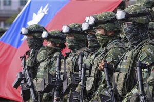 Tensión en el estrecho de Taiwán: China inicia maniobras militares y Taiwán promete defender su soberanía