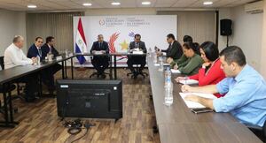 Nueva reculada: Gobierno promete reponer almuerzo escolar a excluidos de Hambre Cero en Central - Nacionales - ABC Color