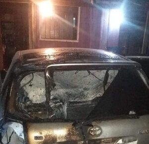 Yiyi denunció a su exchuli por incendiar su vehículo con bomba Molotov