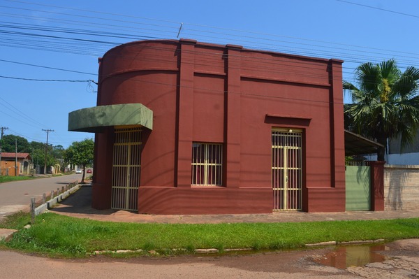 Elegante caserón bien conservado a décadas de su construcción en San José - Noticiero Paraguay