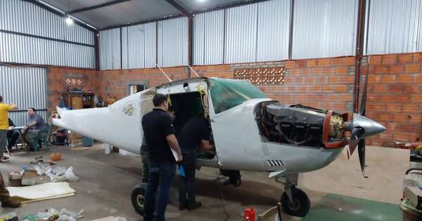 Diario HOY | Escuela de paracaidismo vendió avioneta dada de baja a aerotaller clandestino