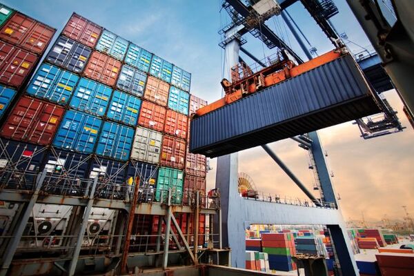 Superávit comercial disminuye y alcanza USD 392,6 millones a septiembre - MarketData