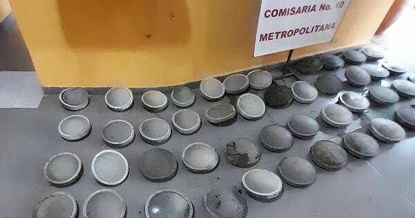 Diario HOY | Atrapan a ladrón con 47 portafocos robados del Superviaducto