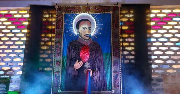 La Nación / Realizarán exposición de tapiz sensorial con imagen del San Roque González en Asunción