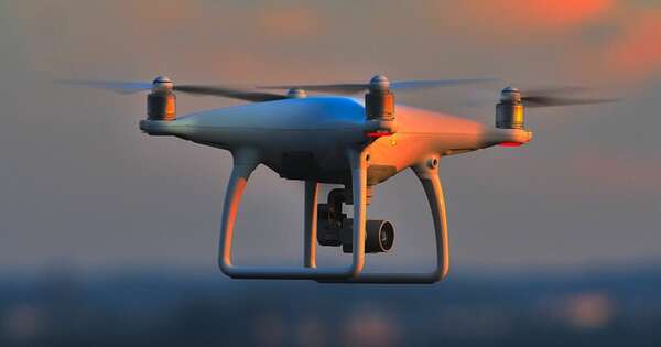 La Nación / En mesa interinstitucional analizaron marco legal sobre regulación del uso de drones