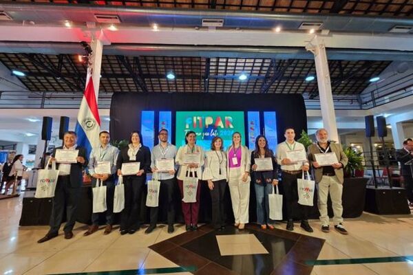 Otorgan reconocimiento a Itaipu en la FITPAR 2024 por su destacada promoción turística - ADN Digital