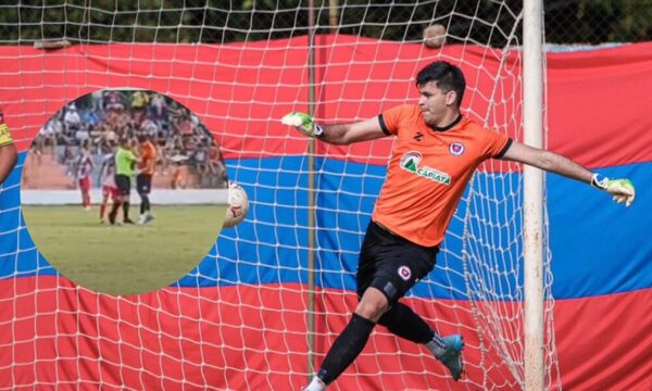 [VIDEO] Réfere le metió un codazo a arquero en un partido en Capiatá