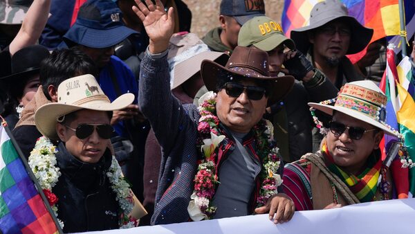 Evo Morales ignoró una convocatoria de Luis Arce y el Gobierno criticó los bloqueos de carreteras - .::Agencia IP::.