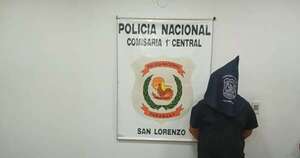 La Nación / Detienen a un hombre con 1.100 dólares falsos