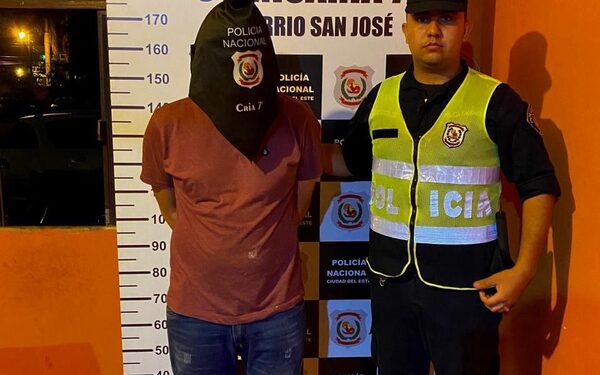 Amenazó con cuchillo a su madre y terminó preso