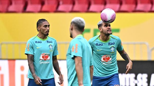 Brasil y Perú miden fuerzas en Brasilia