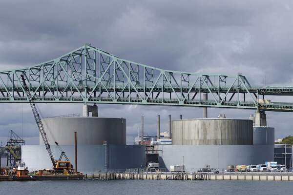 Precios del petróleo se derrumban, el más afectado es el de referencia para América - Mundo - ABC Color