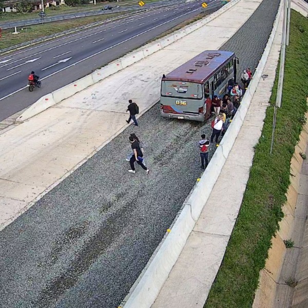 Rampa de frenado de emergencia evita nuevos accidentes en la Ruta PY02 • PARAGUAY TV