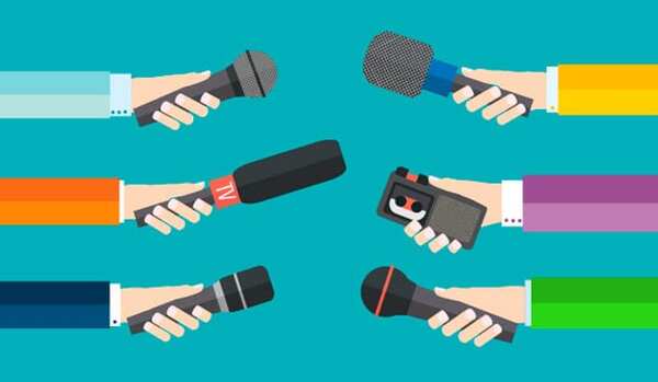 Mesa de periodistas recuerda proteger al periodismo y la libertad de expresión
