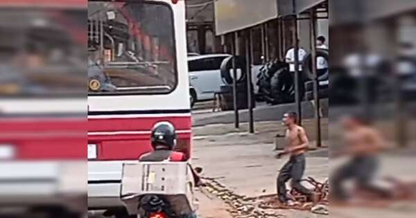 Diario HOY | Adicto atacó a pedradas a un bus: una pasajera resultó herida