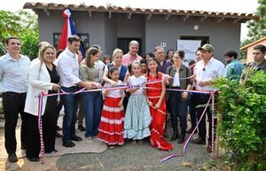 Gobierno entrega 358 viviendas a familias de Caaguazú a través del Programa Fonavis - El Trueno