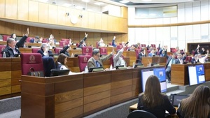 Cámara de Diputados acepta veto y avanza Ley de pensión universal para adultos mayores