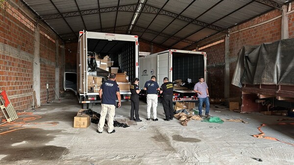 Policía frustra el robo de dos camiones transportadores en Luque