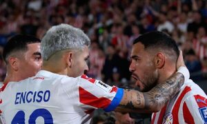 ¡Ganamos carajo! Paraguay remonta con un doblete de Tony Sanabria