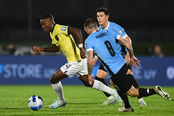 Versus / Uruguay sigue con muchas dudas y empata contra Ecuador en Montevideo