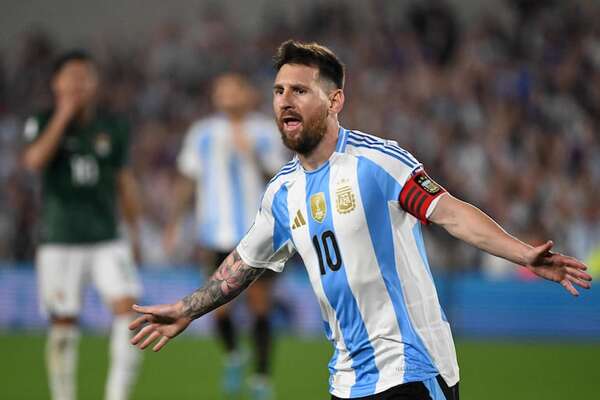 Argentina golea con un hat-trick de Messi - Fútbol Internacional - ABC Color