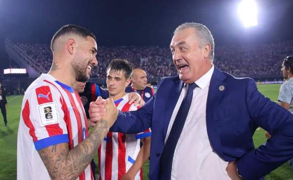 Paraguay gana a lo guapo y se mete en zona mundialista •