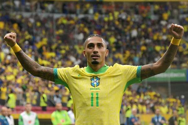 La Canarinha toma vuelo: Brasil golea a Perú 4-0 - Deportes - ABC Color