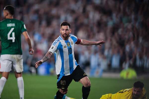 Argentina golea 6-0 a Bolivia con un recital de Messi - Fútbol Internacional - ABC Color