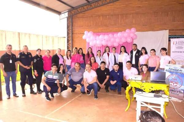 Octubre Rosa: Charlas sobre prevención del cáncer de mama en CERESO