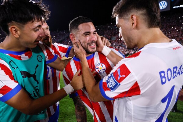 Versus / Siempre hay una primera vez: ¡La Albirroja hizo historia en el Defensores!