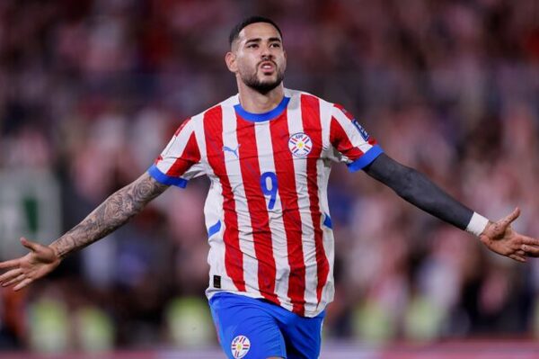 Paraguay consigue resonante victoria para soñar con el Mundial - La Clave