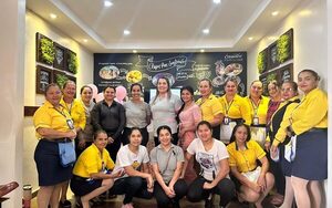 Jornada de prevención del cáncer de mama concientiza a funcionarias de chipería de Minga Guazú