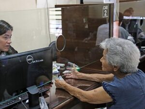 Ley de pensión universal para adultos mayores sería promulgada la próxima semana · Radio Monumental 1080 AM