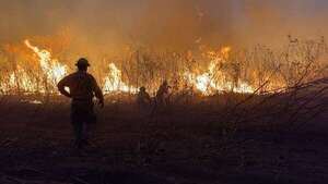 AUDIO: Incendio en Chovoreca: imputan a propietario de estancia por supuestos delitos ambientales  - A La Gran 7-30 - ABC Color