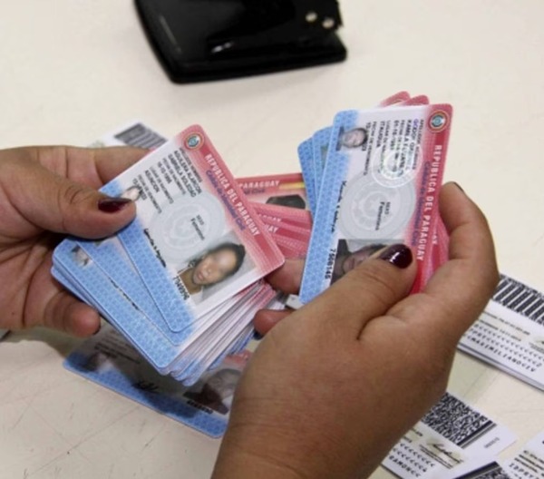 Identificaciones garantiza documentos de identidad para temporada alta - ADN Digital