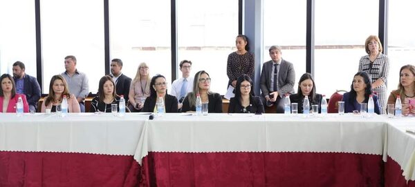 Jueces de Paz, asisten a invitación de Comisión Parlamentaria que estudia Proyecto de creación de Juzgados y Tribunales Especializados