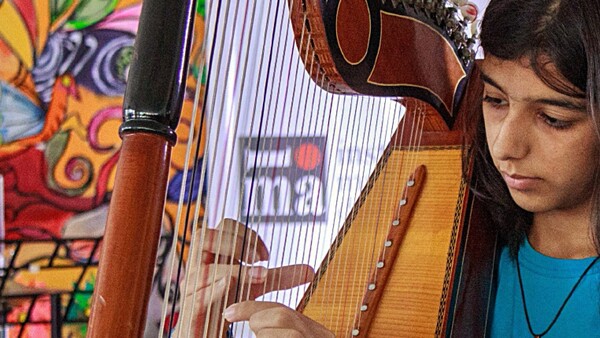 Ciclo Tardecitas Musicales en el IMA, con arpa y guitarra