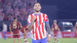 "No juegan solo los 11, si no todo el equipo y con el apoyo de la gente"