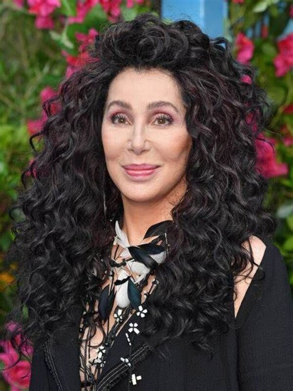A sus 78 años, así fue la aparición de Cher en el desfile de Victoria’s Secret