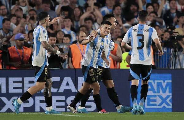 Argentina cierra con una goleada una ventana de eliminatorias cargada de obstáculos - Fútbol Internacional - ABC Color