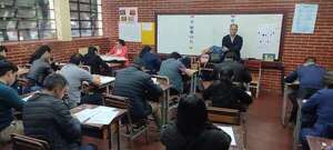 Concurso docente: reiteran pedido para revisar evaluaciones tras aplazos masivos - Nacionales - ABC Color