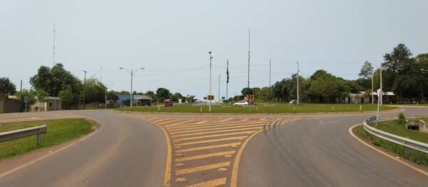Piden mejorar señalética e iluminación en rotonda de acceso a la ciudad de Tava´i - Nacionales - ABC Color