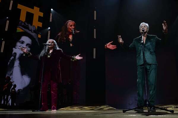 La fiesta de año nuevo en Río de Janeiro tendrá a Caetano Veloso, Anitta y Maria Bethânia - Música - ABC Color