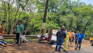 Accidente deja un lesionado y daños materiales