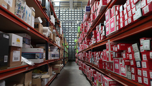 Vamos bien: Comercio mayorista y minorista repunta con menos contrabando y mejora salarial