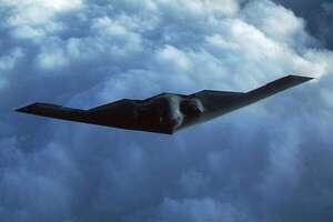 EEUU ataca instalaciones de rebeldes hutíes en Yemen con bombarderos B-2  - Mundo - ABC Color