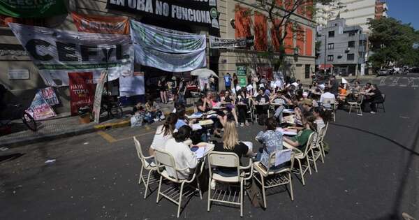 La Nación / Estudiantes se rebelan