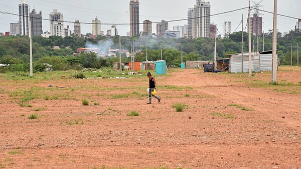 Deuda de Nenecho trepa a G. 2,5 billones y plantea vender tierras de la Costanera